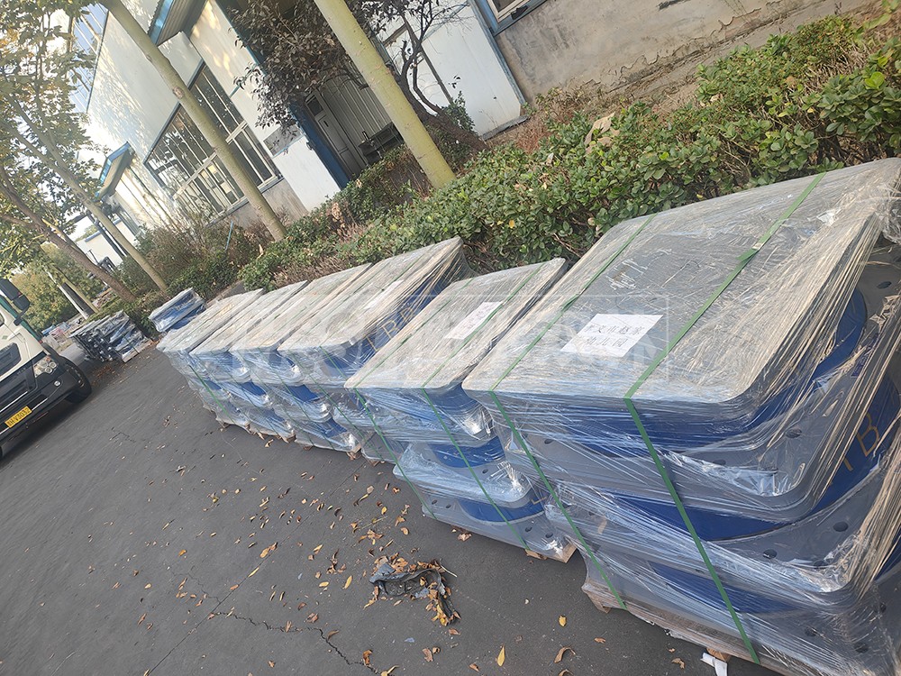 LRB900铅芯支座生产厂家 房建抗震支座厂家 水平力分散力型LNR隔震支座厂家
