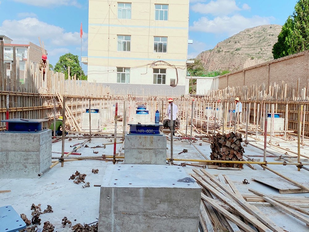 铅芯橡胶防震支座生产厂家 非连续端铅芯隔震支座 LRB500铅芯橡胶隔震支座生产厂家